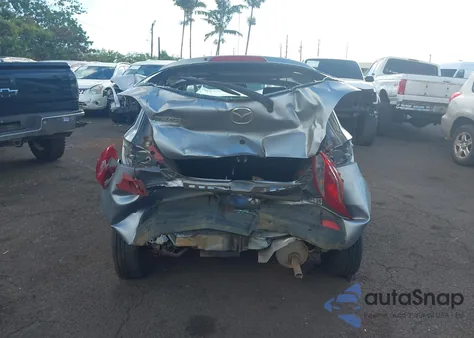 2013 Mazda Mazda2 Sport z USA, uszkodzony, nr VIN JM1DE1KY5D0165706